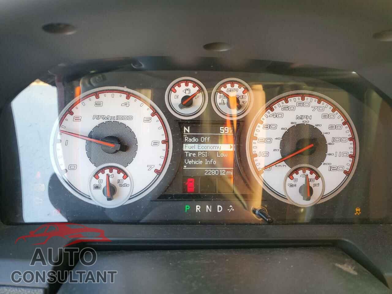 DODGE RAM 1500 2012 - 1C6RD7NT2CS252811