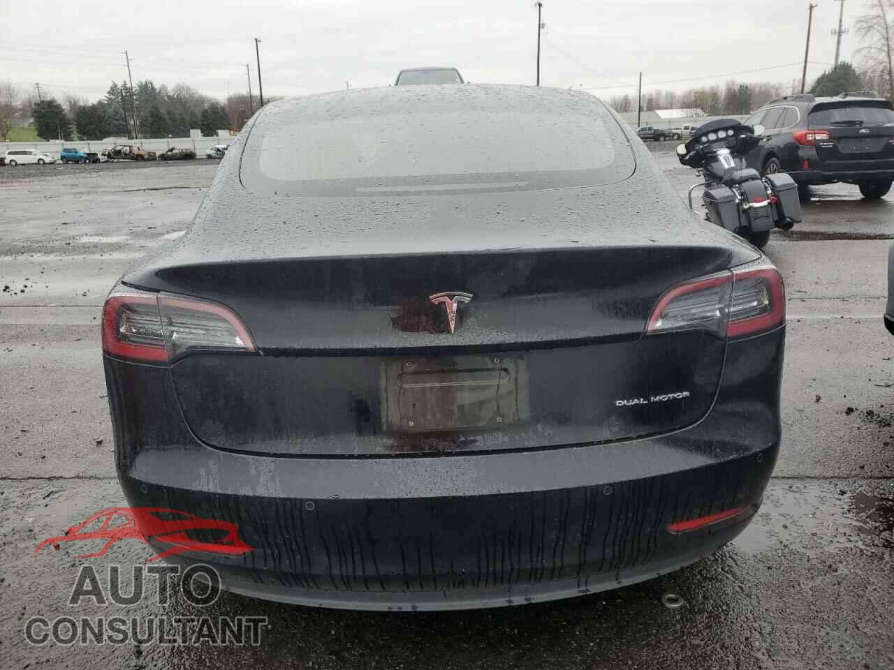 TESLA MODEL 3 2018 - 5YJ3E1EB7JF183897