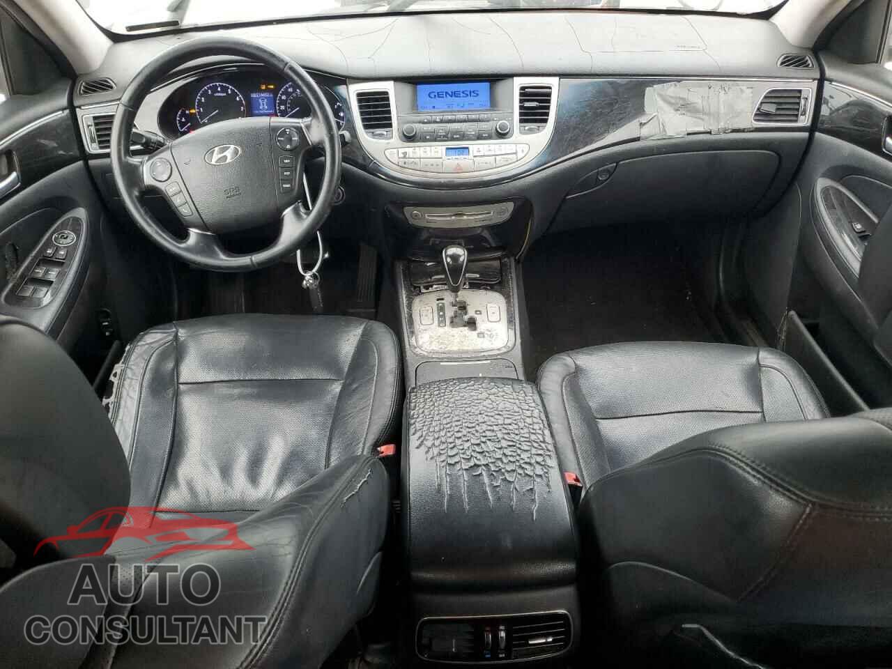 HYUNDAI GENESIS 2013 - KMHGC4DD2DU208787