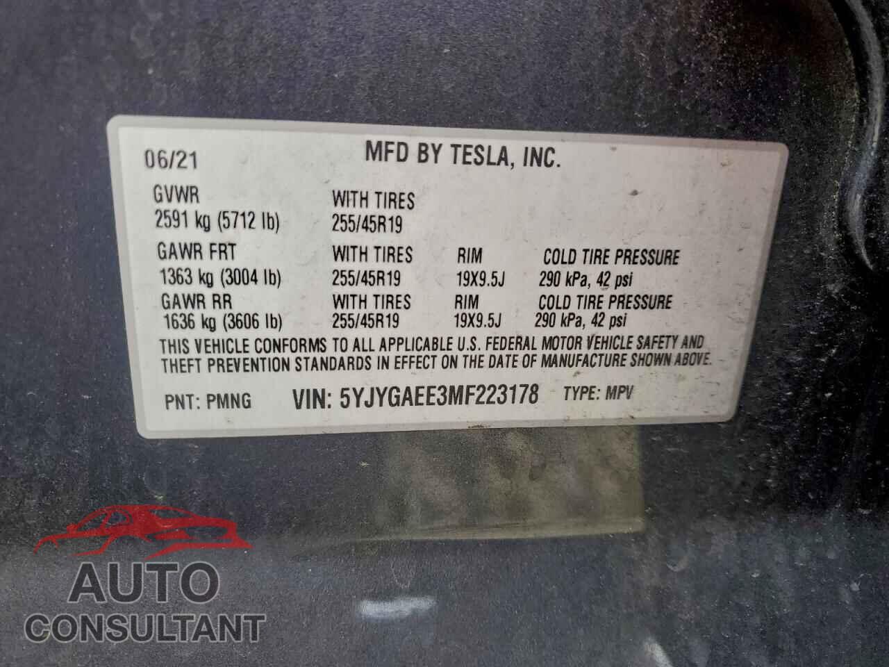 TESLA MODEL Y 2021 - 5YJYGAEE3MF223178