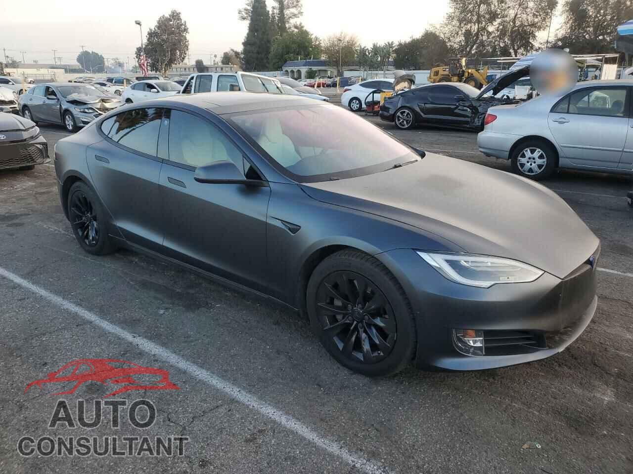 TESLA MODEL S 2018 - 5YJSA1E27JF282937