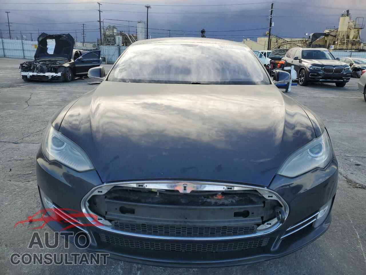 TESLA MODEL S 2014 - 5YJSA1S17EFP39263