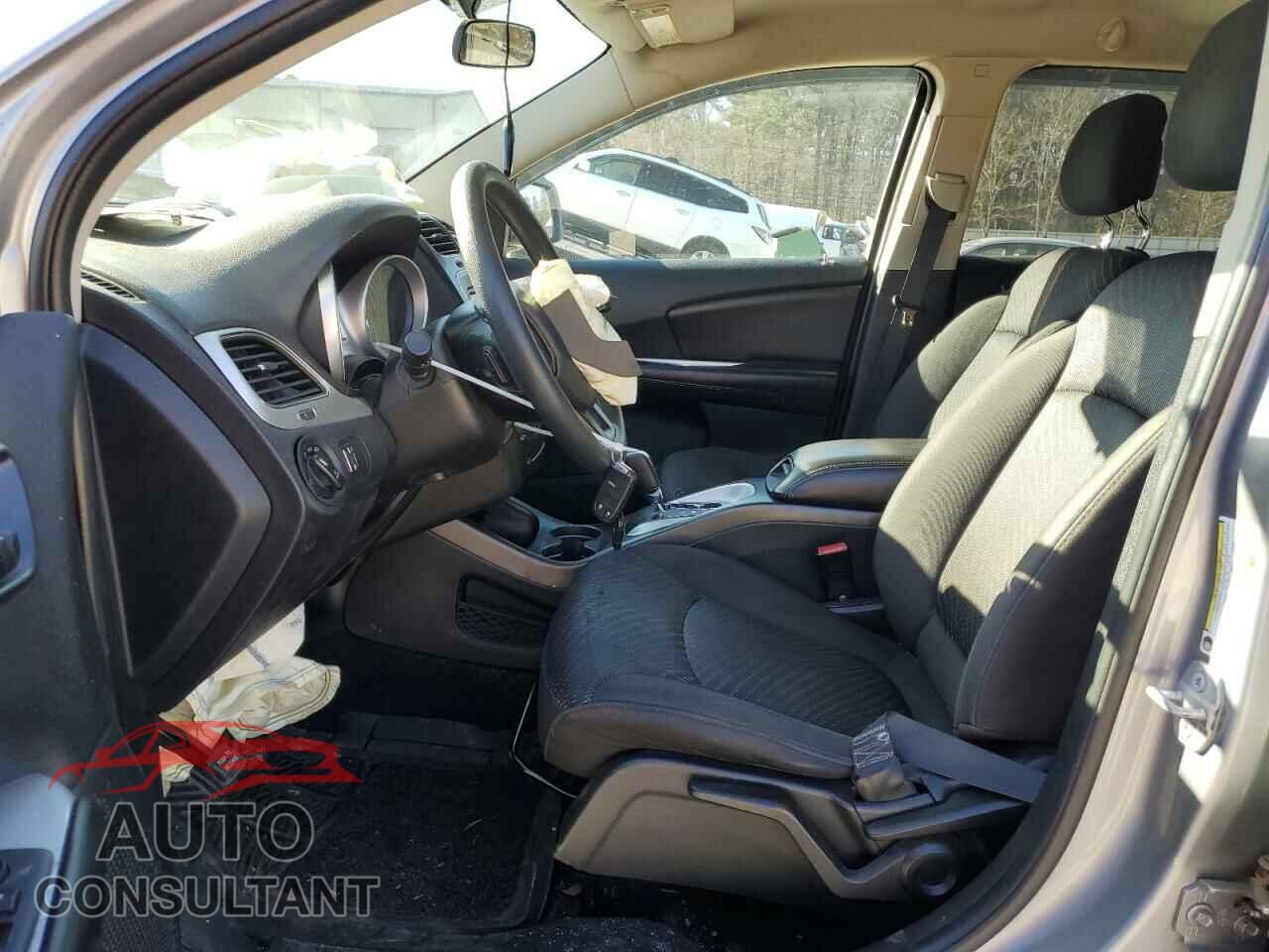 DODGE JOURNEY 2015 - 3C4PDCBG9FT690762