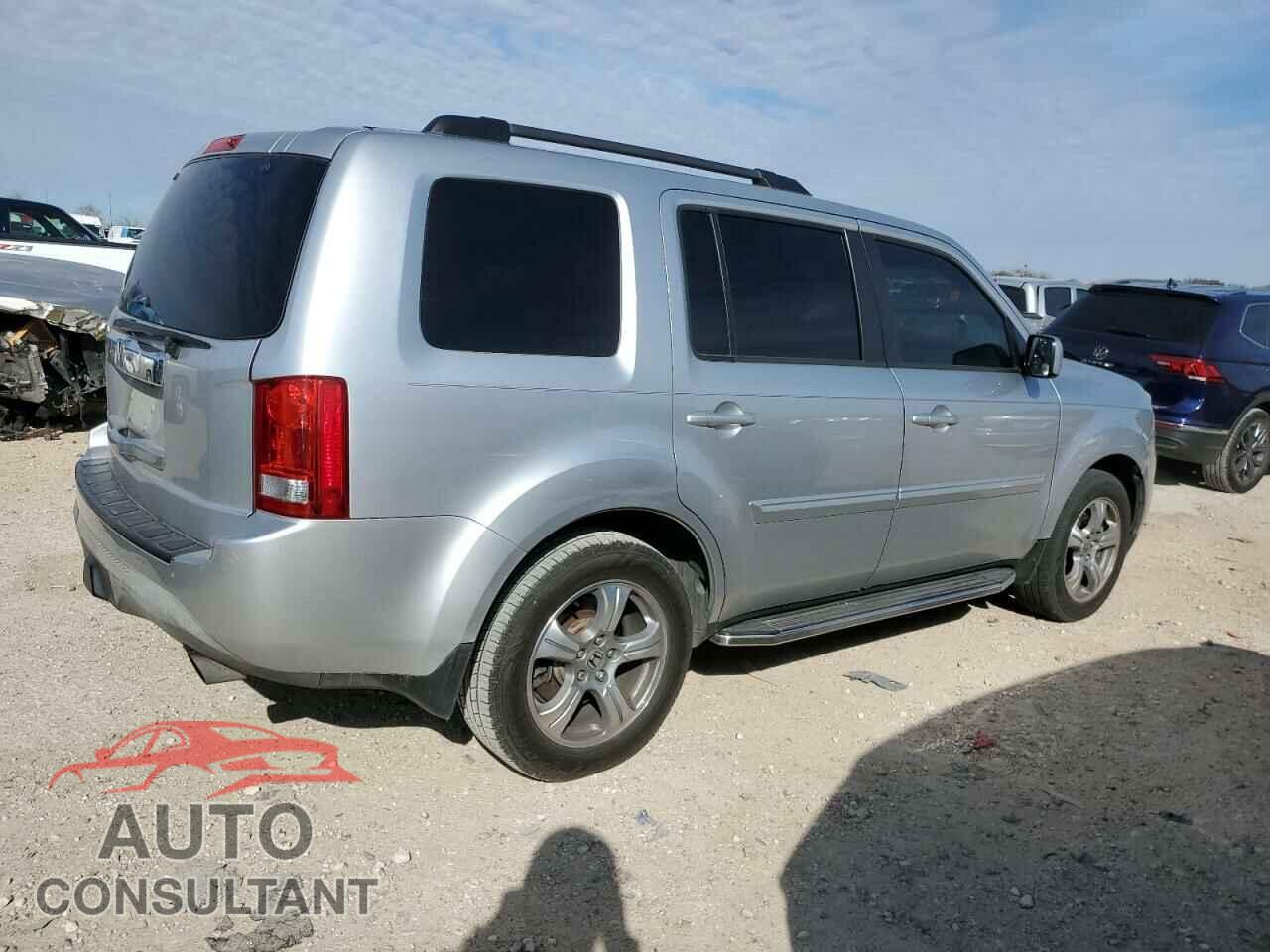 HONDA PILOT 2013 - 5FNYF3H63DB034209