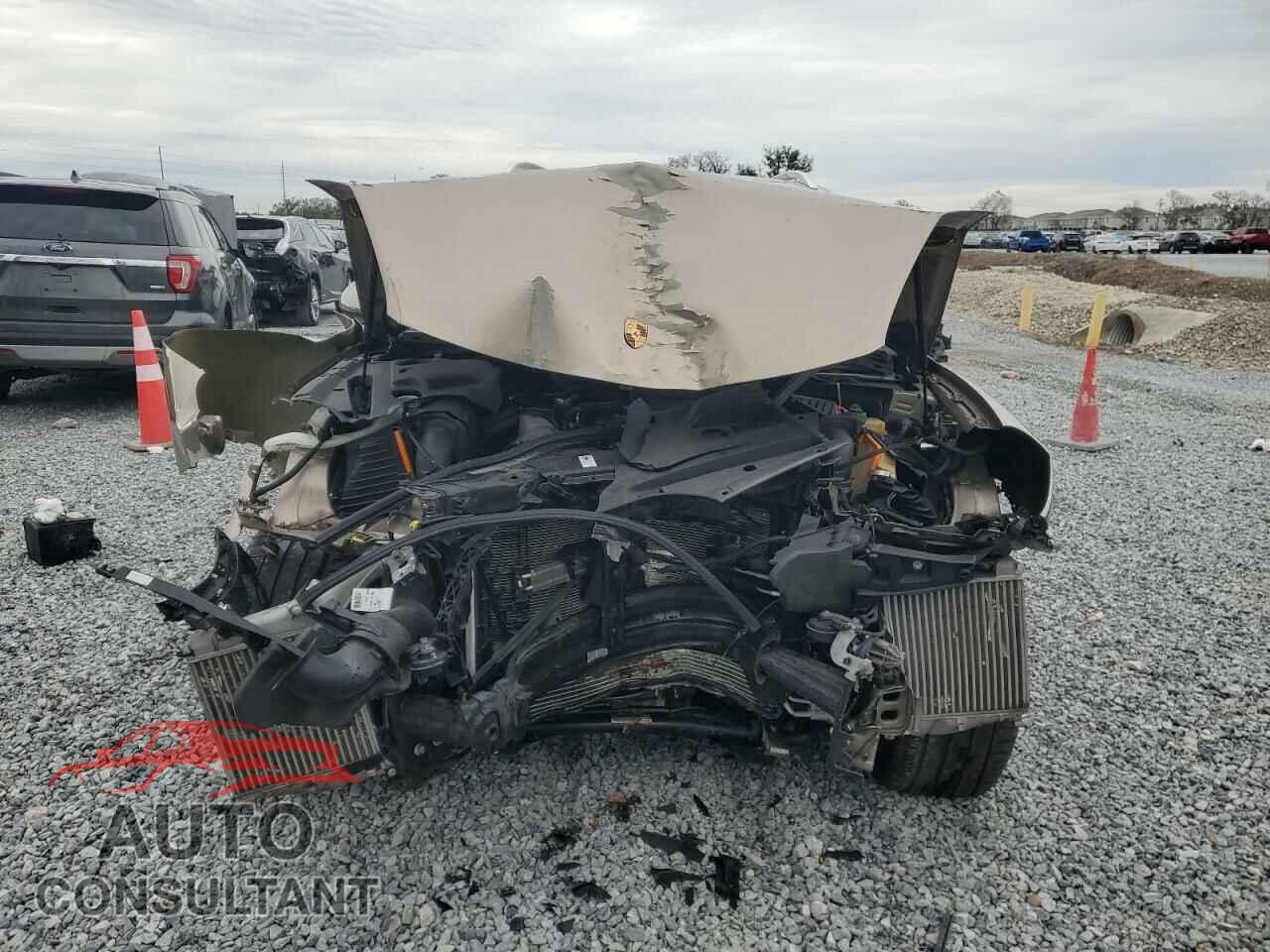PORSCHE CAYENNE 2017 - WP1AB2A28HLA53130