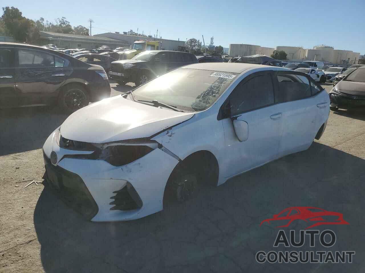 TOYOTA COROLLA 2018 - 2T1BURHE5JC040731