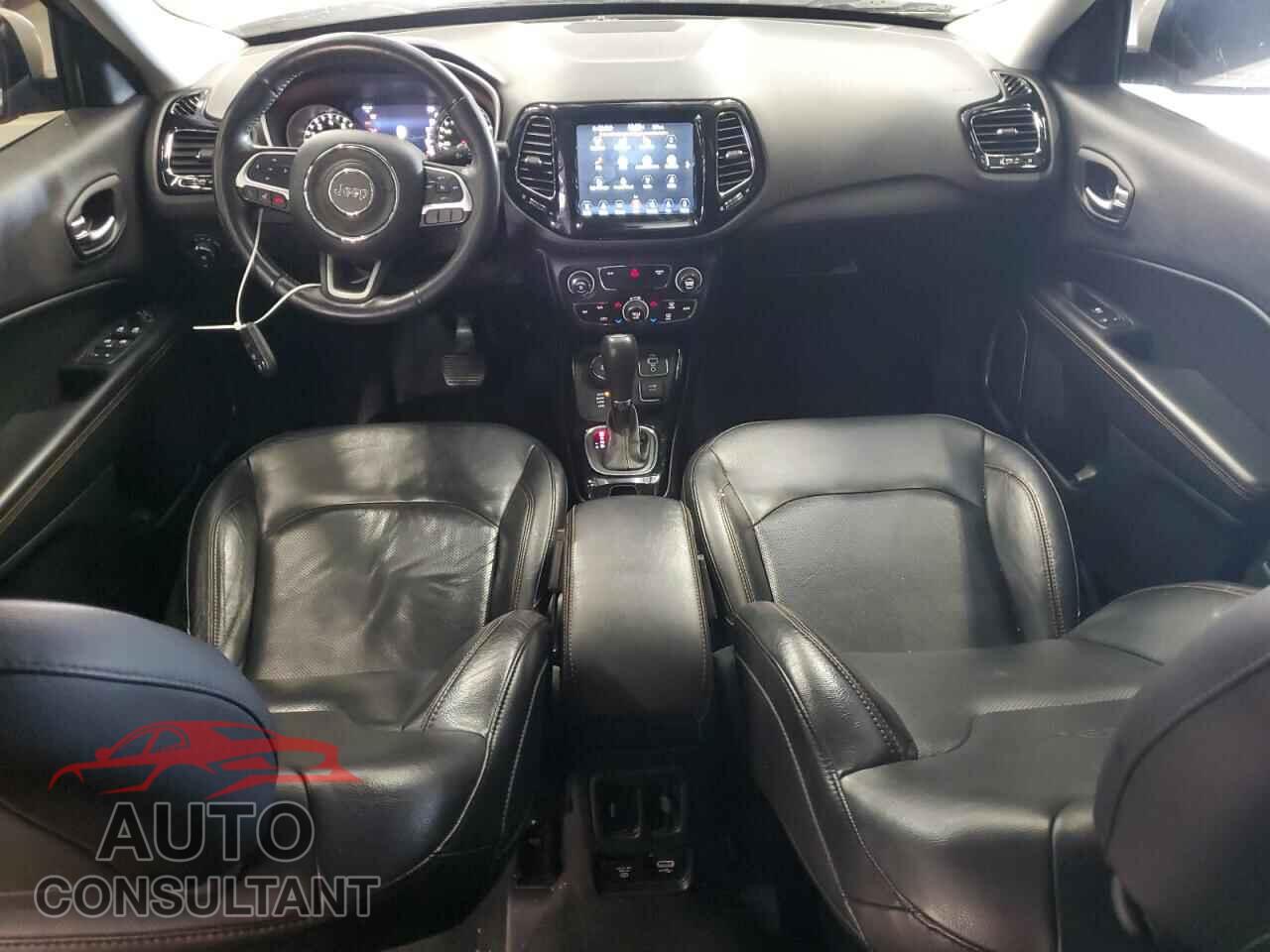 JEEP COMPASS 2018 - 3C4NJDCB0JT168524