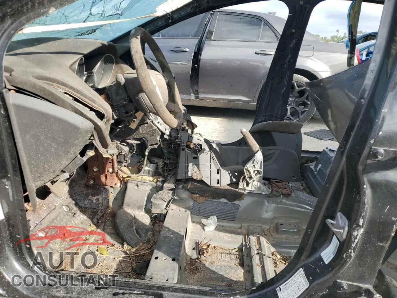 FORD FOCUS 2013 - 1FADP3F26DL314706