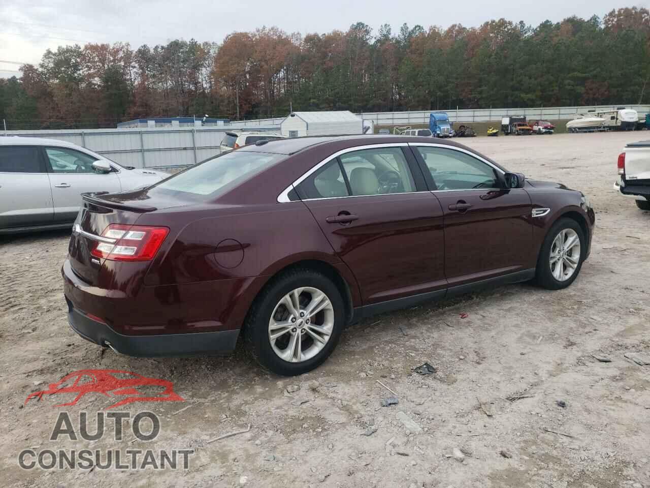 FORD TAURUS 2018 - 1FAHP2E89JG116854