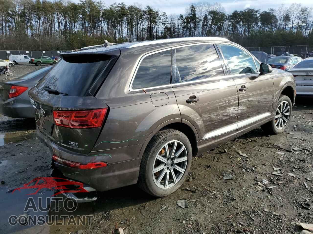 AUDI Q7 2018 - WA1VAAF79JD007787