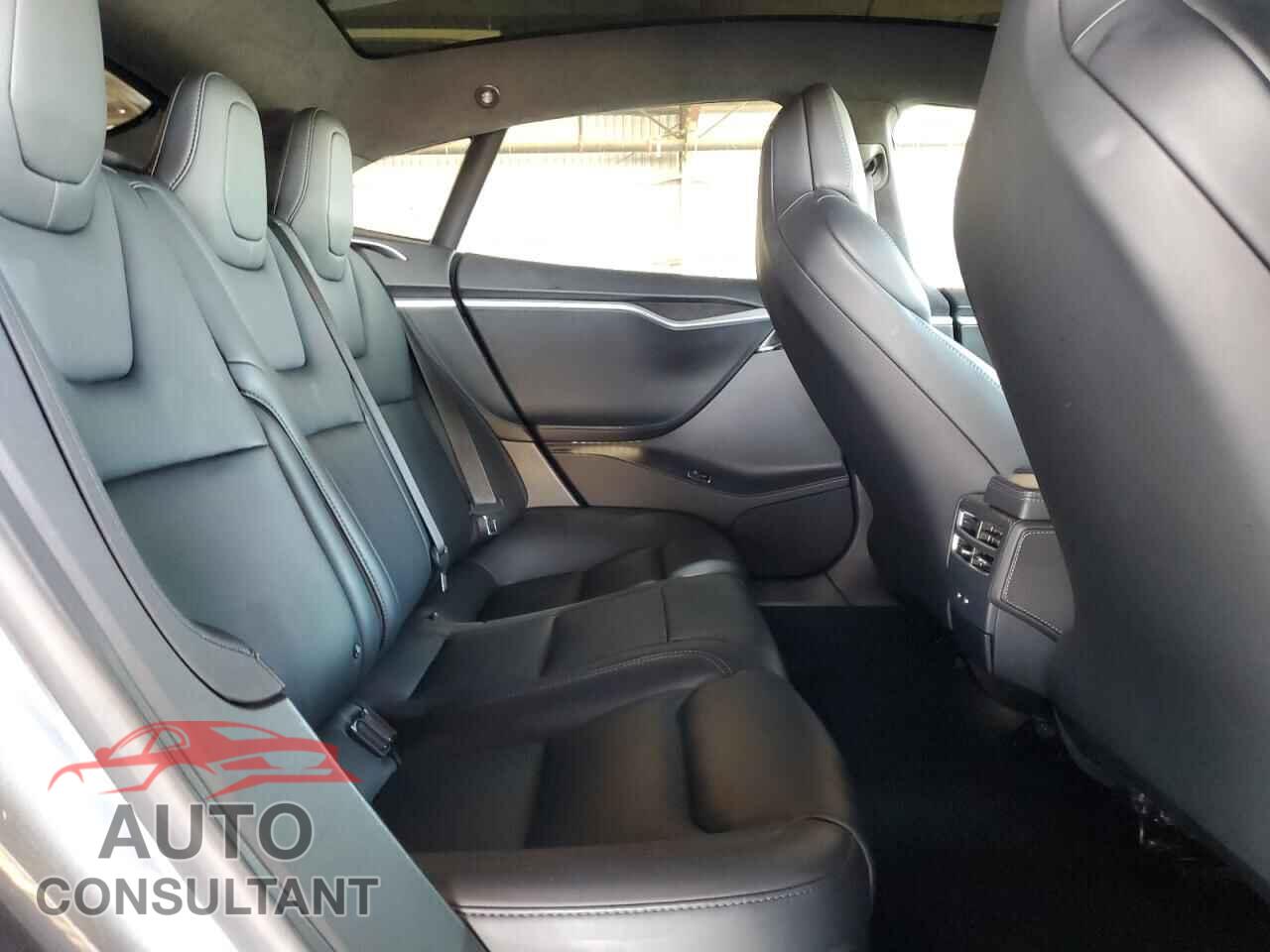 TESLA MODEL S 2017 - 5YJSA1E40HF231887