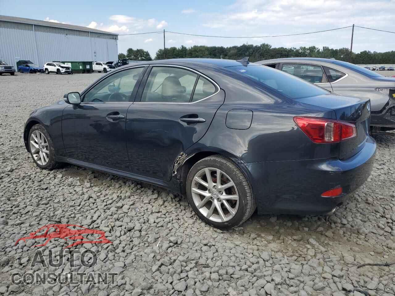 LEXUS IS 2011 - JTHCE5C21B5000876
