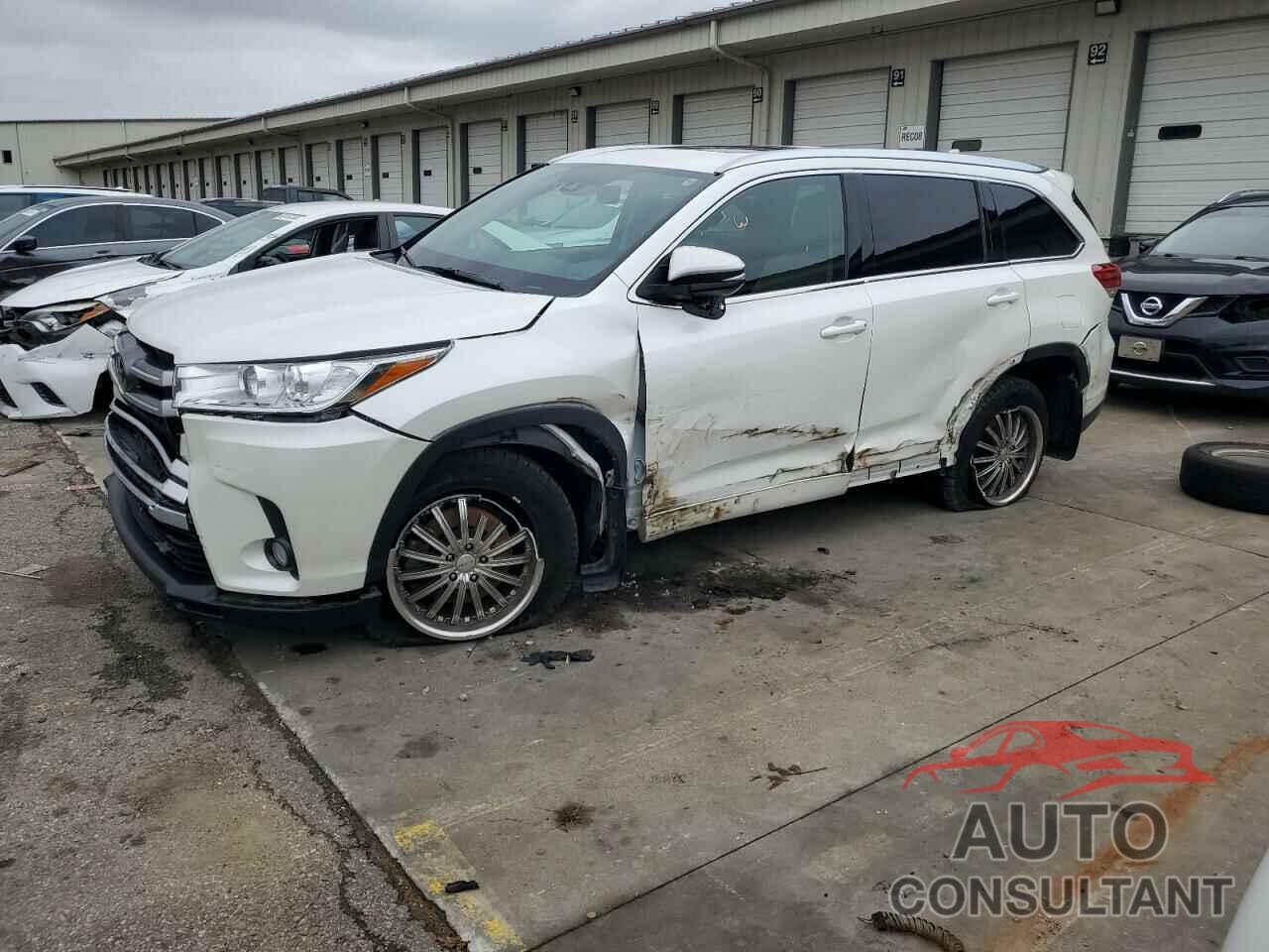 TOYOTA HIGHLANDER 2017 - 5TDJZRFH6HS462082