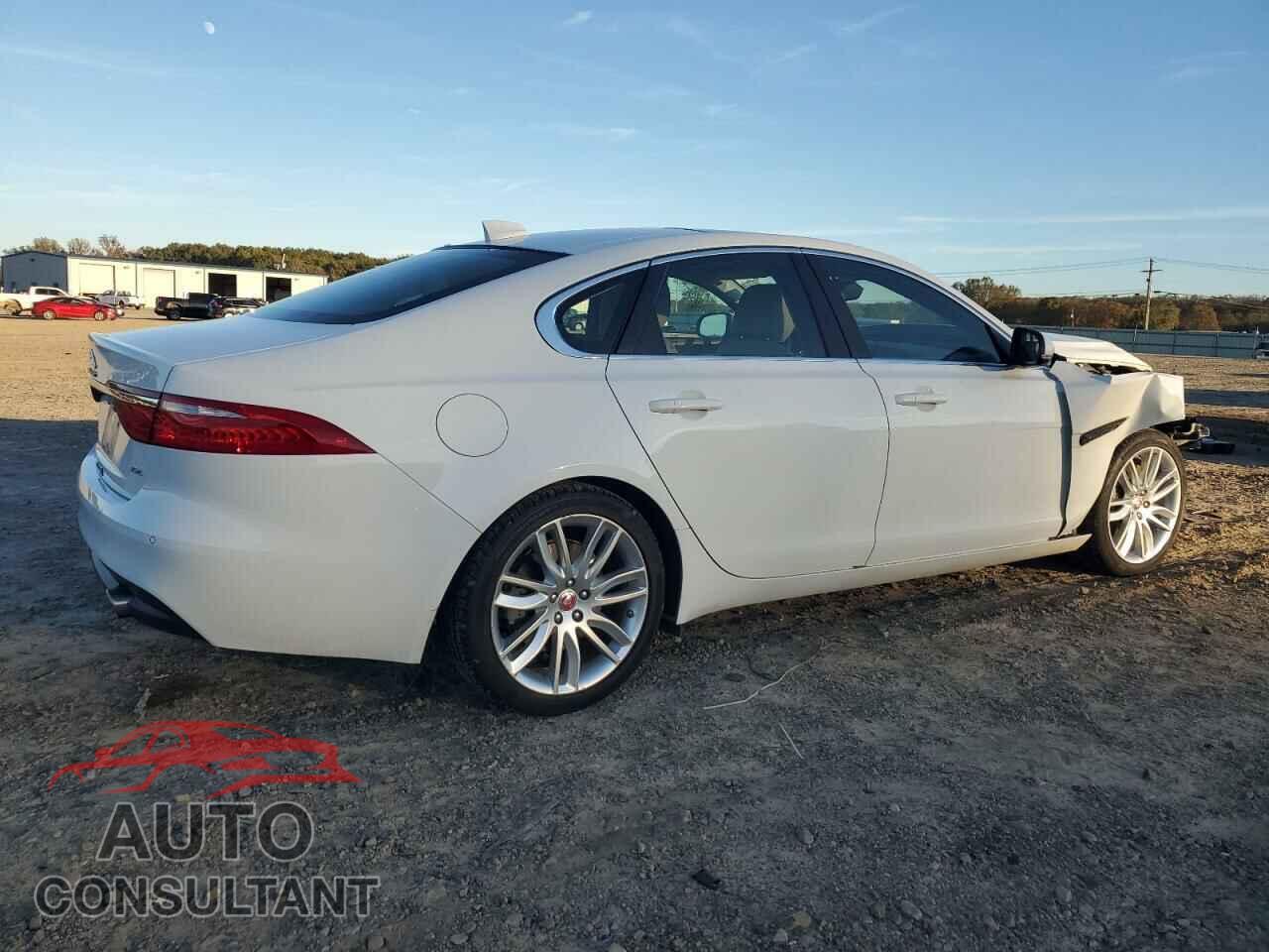 JAGUAR XF 2016 - SAJBE4BV6GCY07059