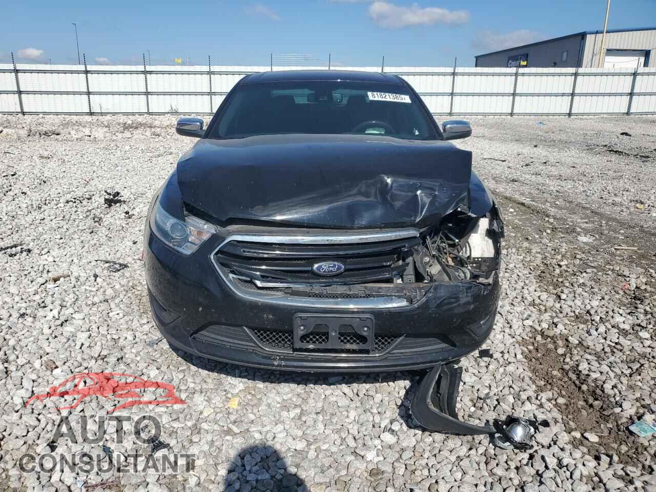 FORD TAURUS 2017 - 1FAHP2F84HG128208
