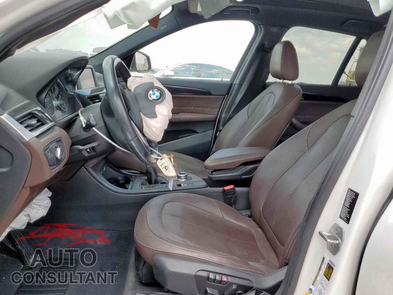 BMW X1 2017 - WBXHT3C39H5F76143