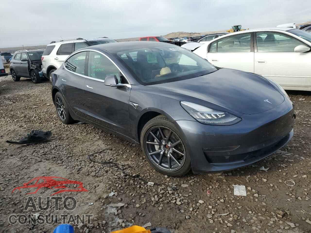 TESLA MODEL 3 2018 - 5YJ3E1EB7JF144792