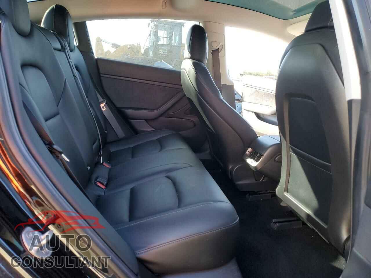 TESLA MODEL 3 2018 - 5YJ3E1EA4JF057066