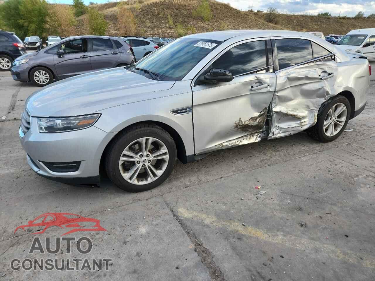 FORD TAURUS 2015 - 1FAHP2E89FG148355