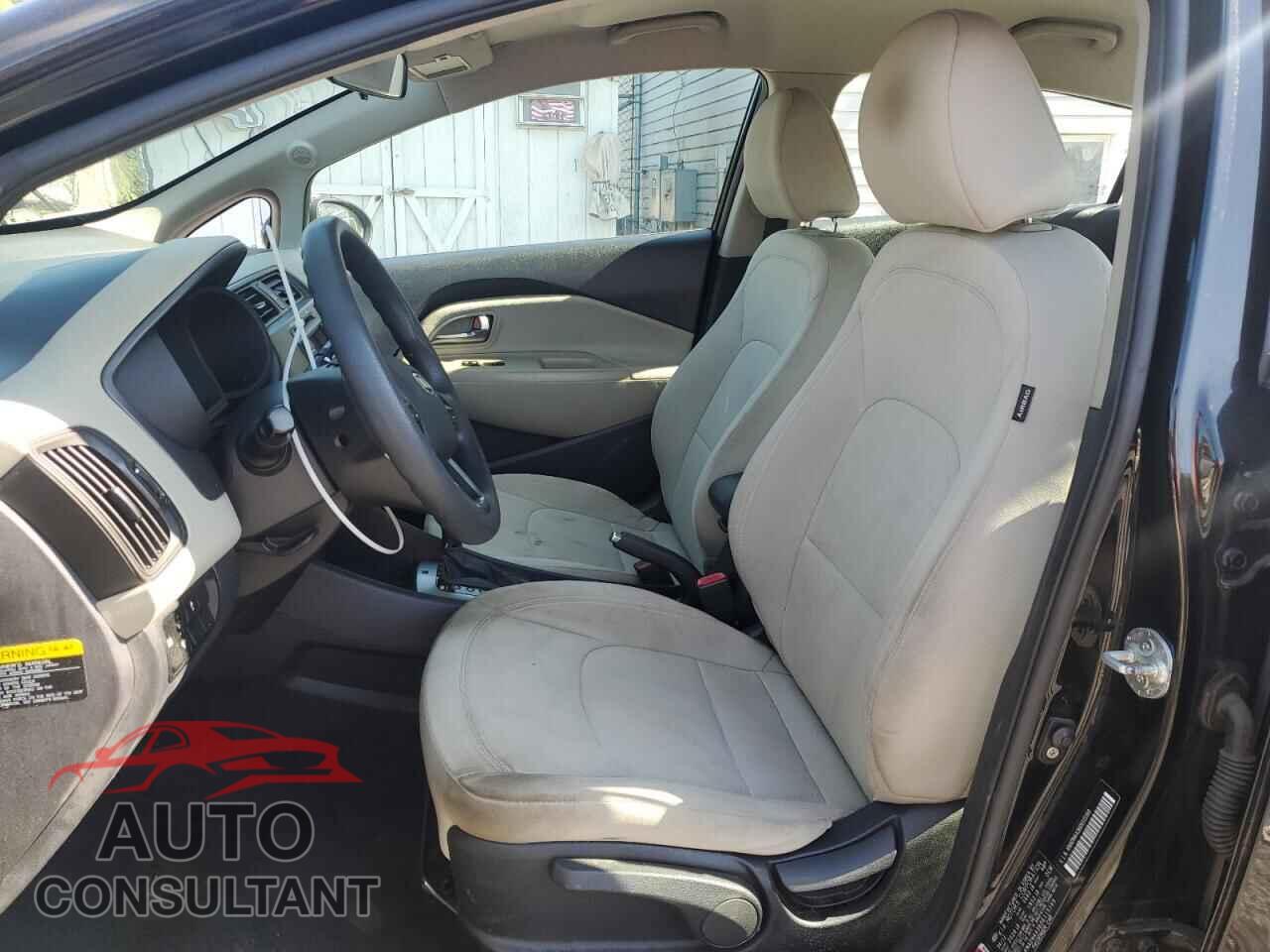 KIA RIO 2013 - KNADN4A36D6115169