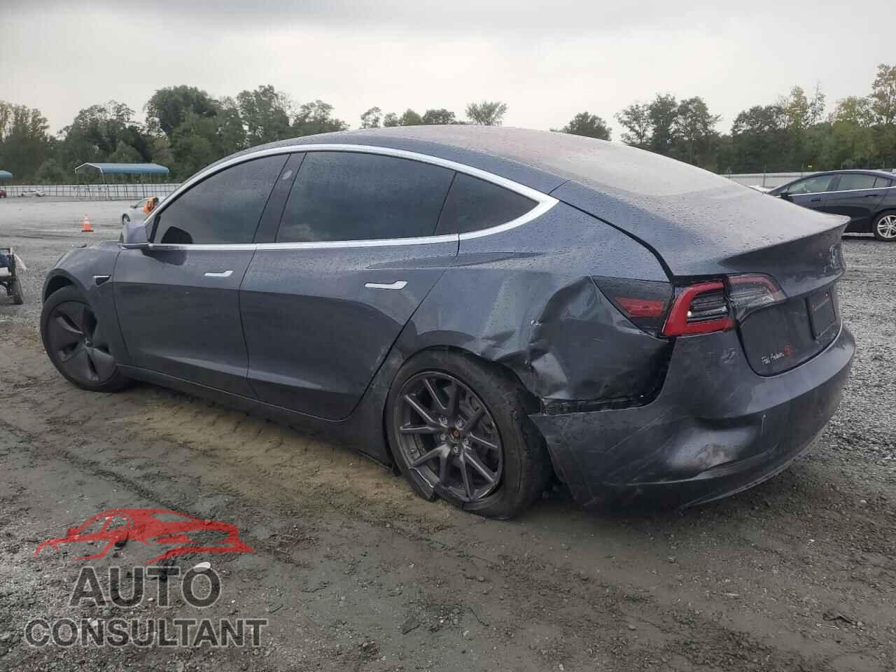 TESLA MODEL 3 2018 - 5YJ3E1EA5JF158536