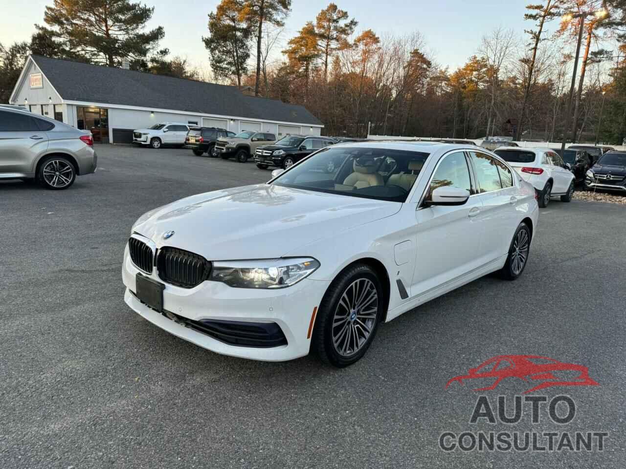 BMW 5 SERIES 2019 - WBAJB1C55KB375110