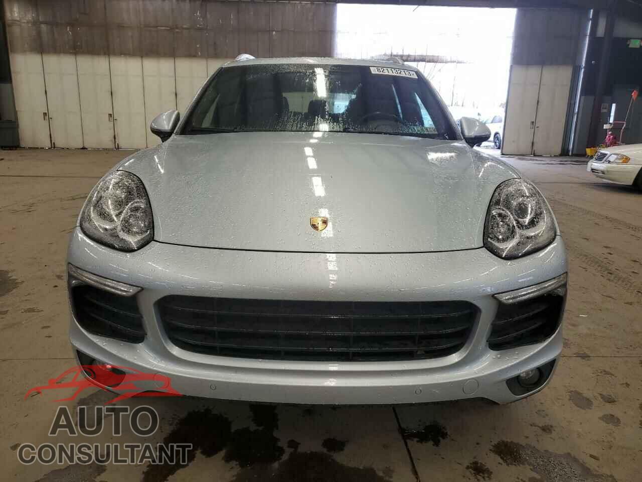 PORSCHE CAYENNE 2016 - WP1AA2A28GLA02521