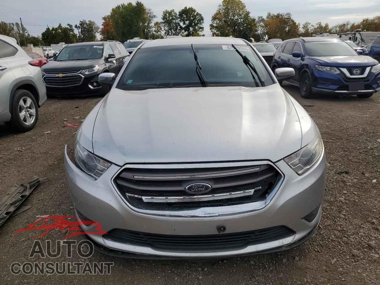 FORD TAURUS 2013 - 1FAHP2E80DG234375