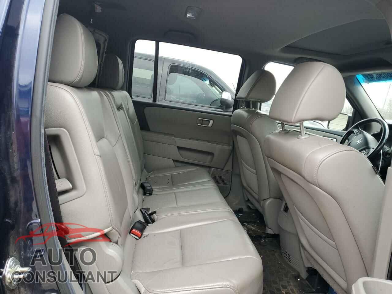 HONDA PILOT 2013 - 5FNYF4H70DB038863