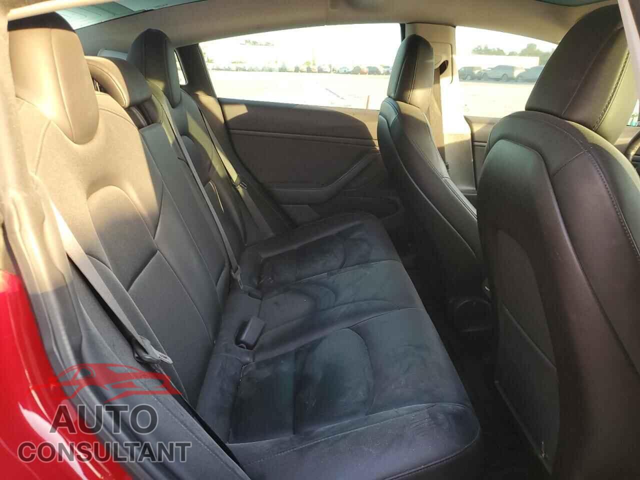 TESLA MODEL 3 2019 - 5YJ3E1EA3KF308404