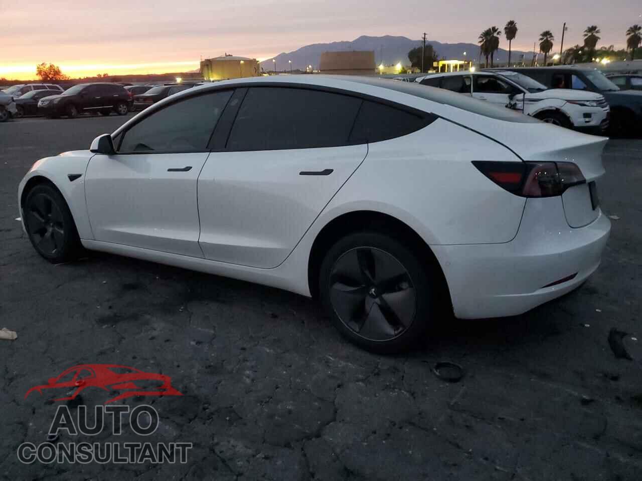 TESLA MODEL 3 2022 - 5YJ3E1EA6NF237977