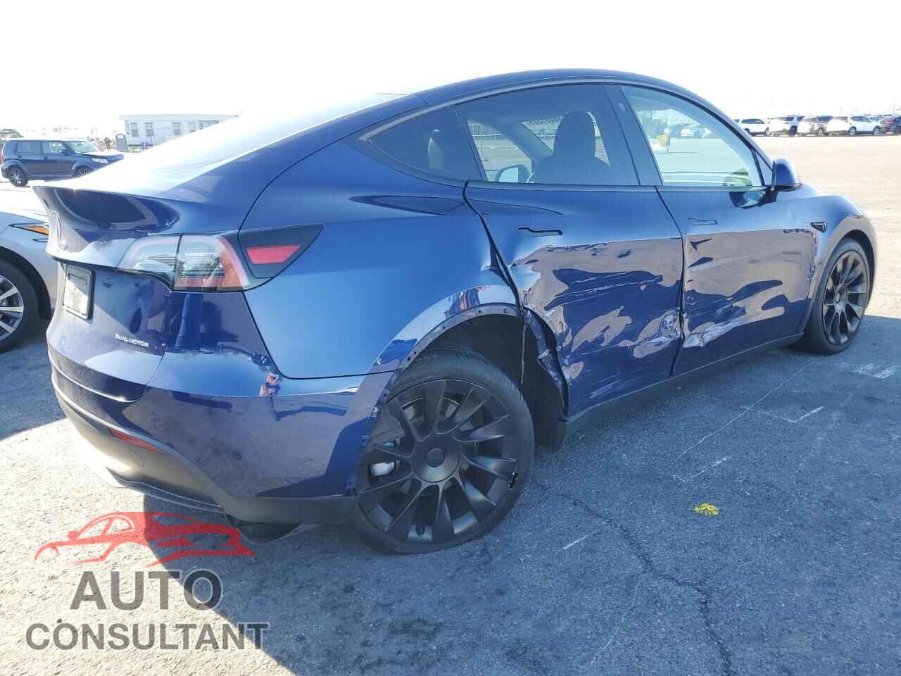 TESLA MODEL Y 2023 - 7SAYGAEE2PF666848