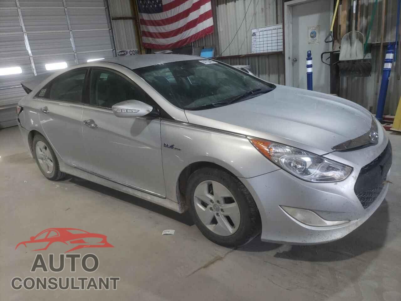 HYUNDAI SONATA 2012 - KMHEC4A40CA043673