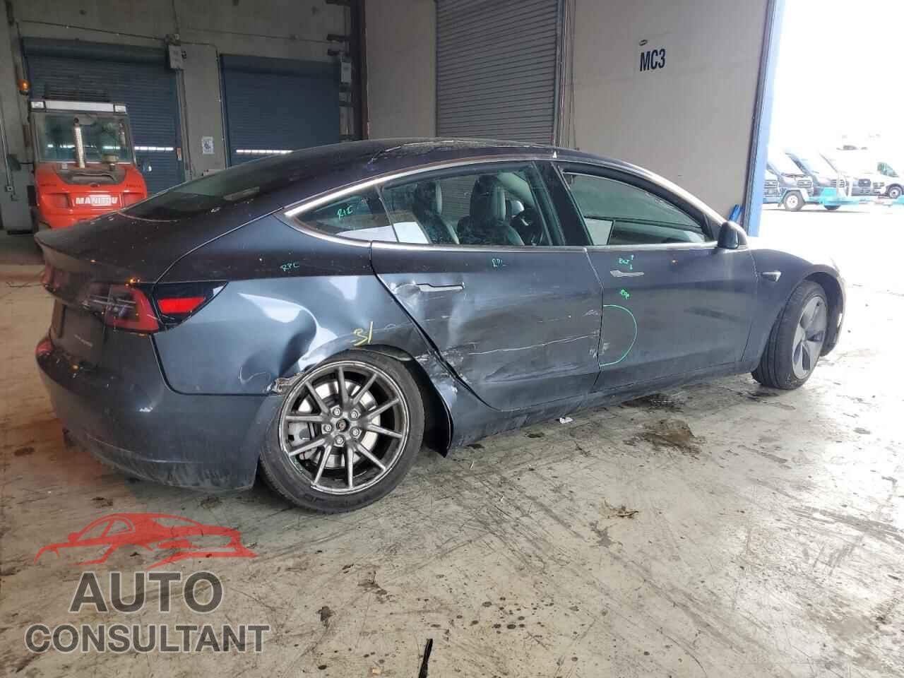TESLA MODEL 3 2019 - 5YJ3E1EBXKF209927