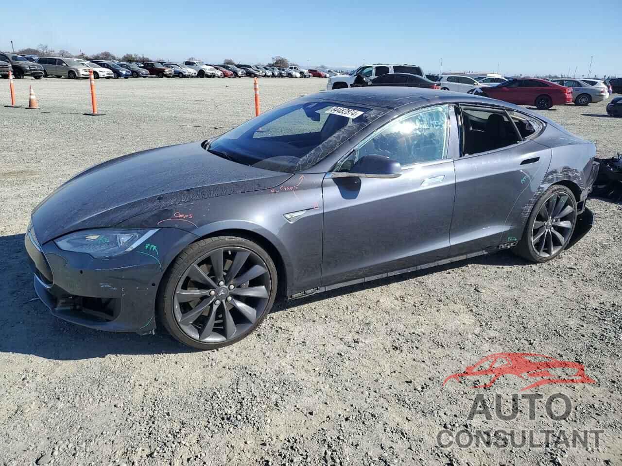 TESLA MODEL S 2015 - 5YJSA1S23FF096856