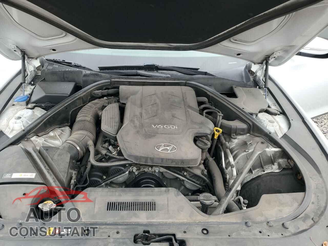HYUNDAI GENESIS 2015 - KMHGN4JE4FU074116