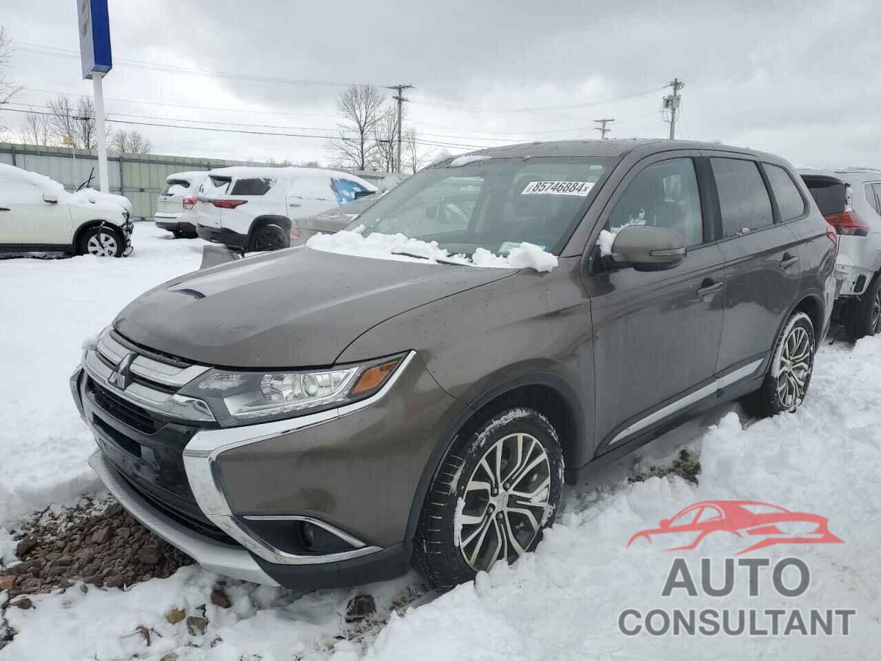 MITSUBISHI OUTLANDER 2018 - JA4AZ3A35JZ002659