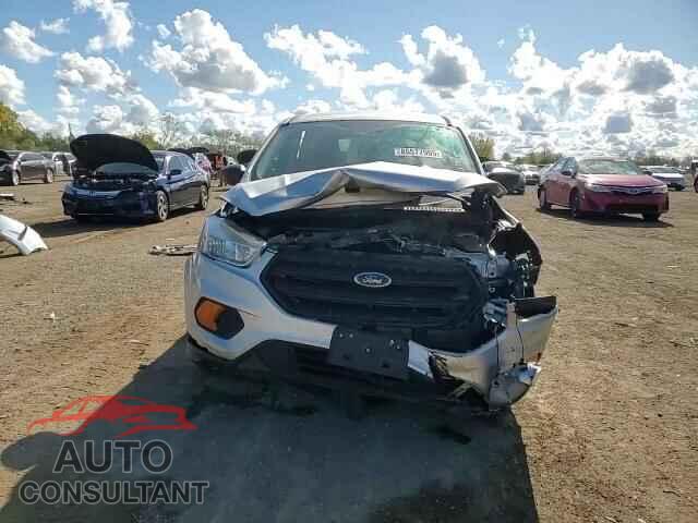 FORD ESCAPE 2017 - 1FMCU0F73HUE74613