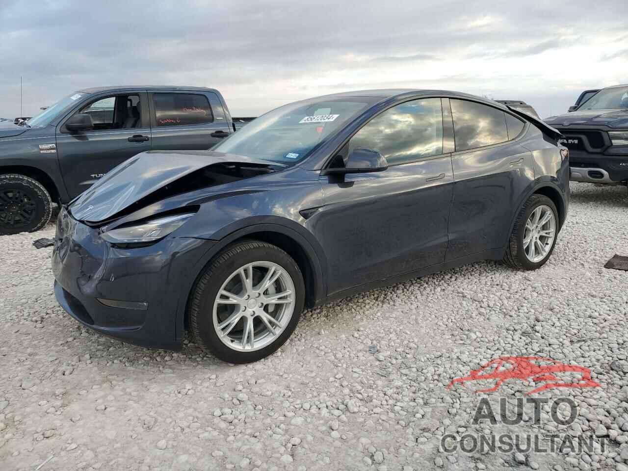 TESLA MODEL Y 2024 - 7SAYGDEE2RA245634