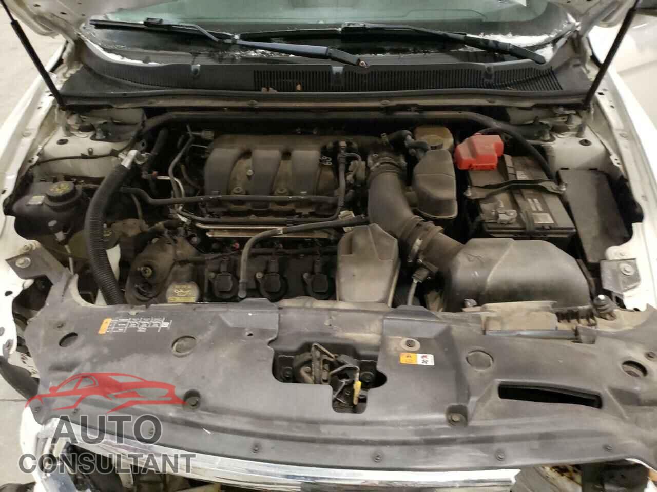 FORD TAURUS 2013 - 1FAHP2E81DG184232