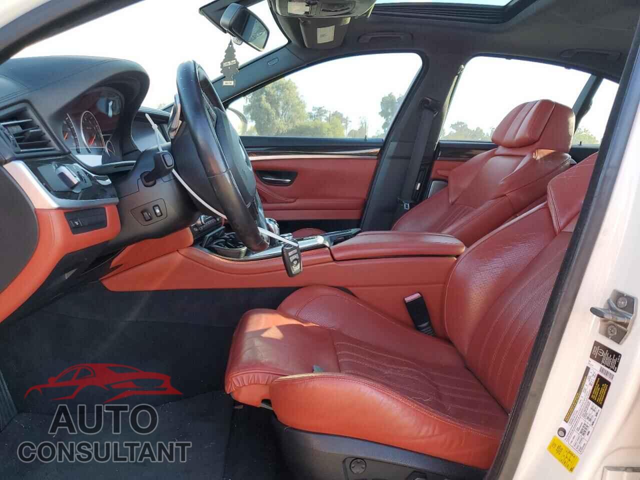 BMW M5 2013 - WBSFV9C51DC772446