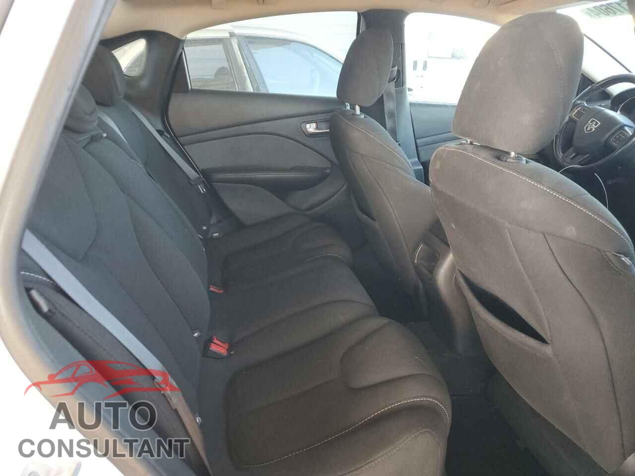 DODGE DART 2013 - 1C3CDFBA2DD315251