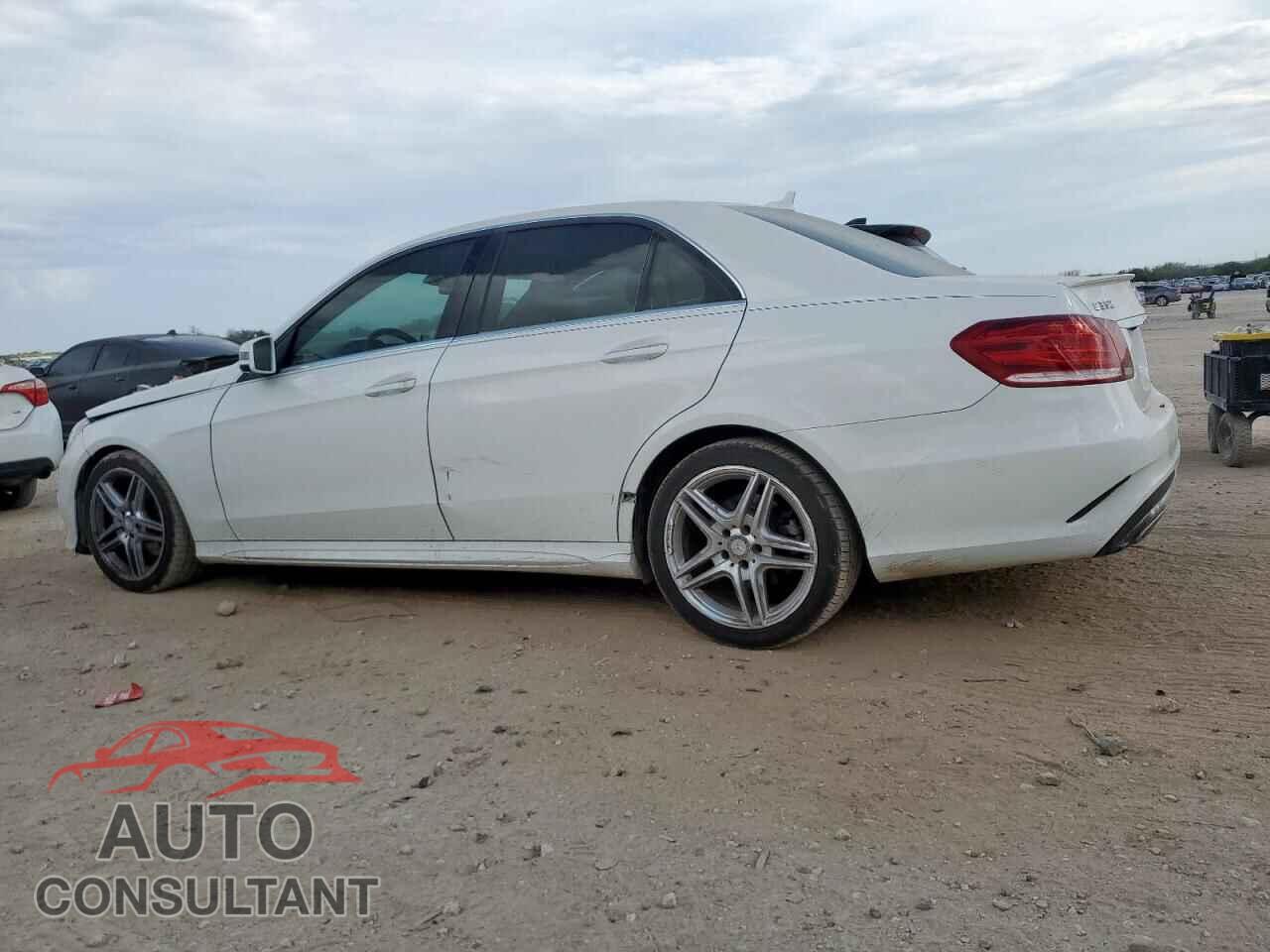 MERCEDES-BENZ E-CLASS 2014 - WDDHF8JB0EA825317