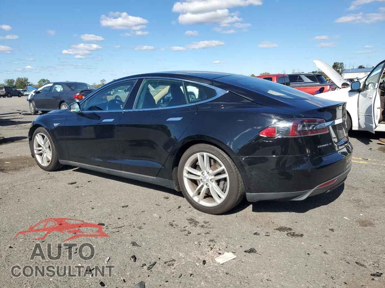 TESLA MODEL S 2015 - 5YJSA1S2XFF096790