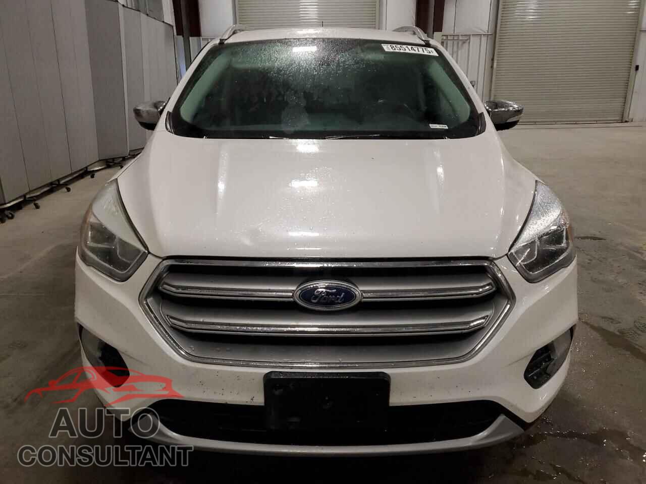 FORD ESCAPE 2017 - 1FMCU9J9XHUD41280