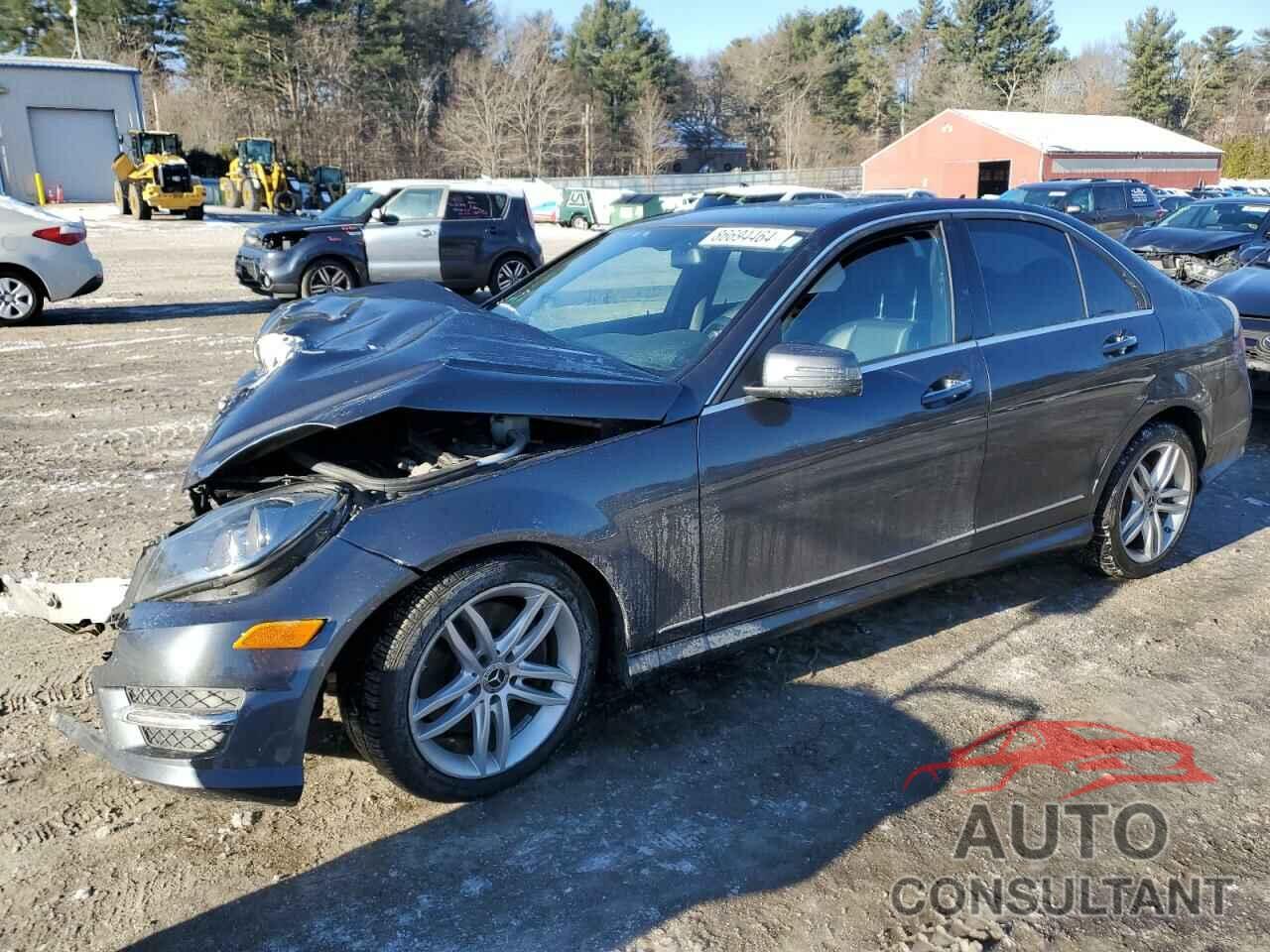 MERCEDES-BENZ C-CLASS 2013 - WDDGF8AB4DR276507