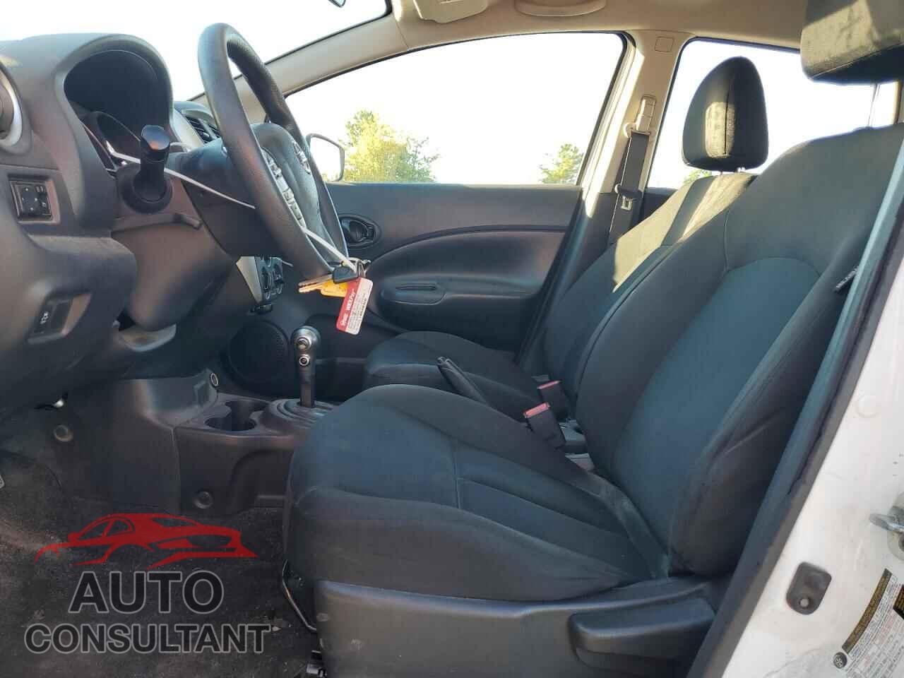 NISSAN VERSA 2017 - 3N1CE2CPXHL373387
