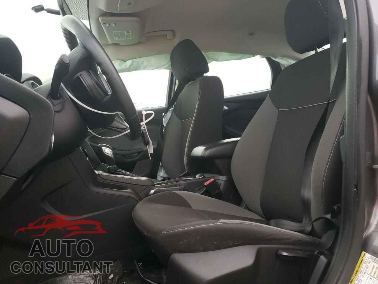 FORD FOCUS 2014 - 1FADP3F23EL106106