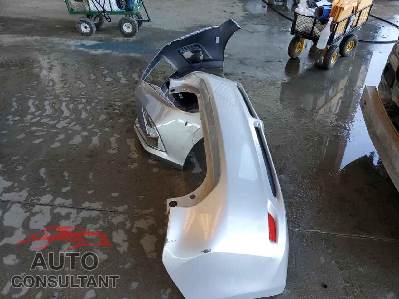 LEXUS CT 200 2012 - JTHKD5BH2C2064092