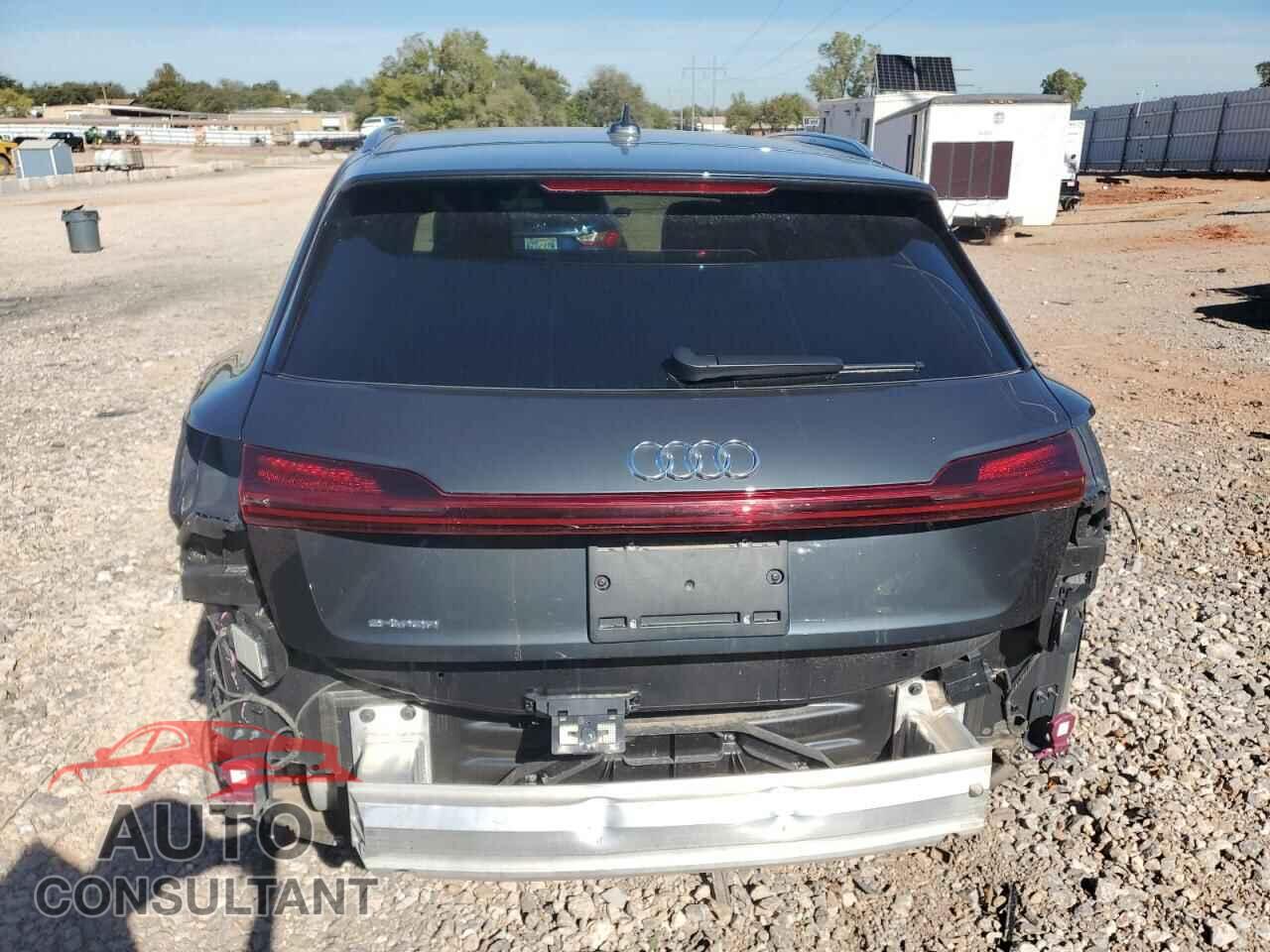AUDI E-TRON 2019 - WA1VAAGE8KB010044